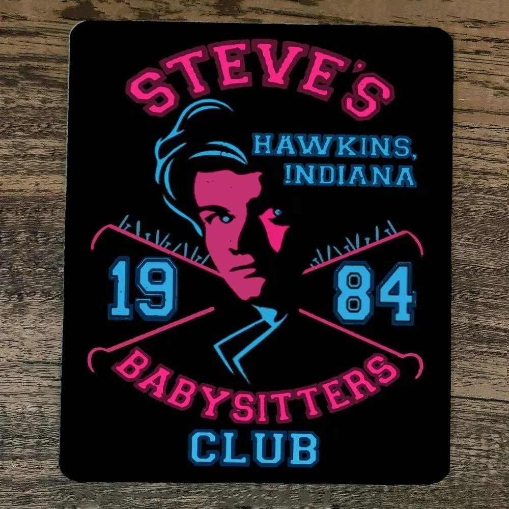 Mouse Pad Steves Babysitters Club‎ 1984 Stranger Things Hawkins Indiana